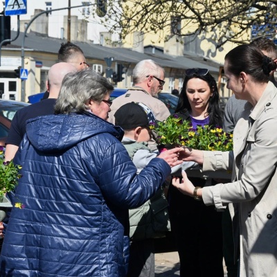 Zrób prezent Ziemi, posadź bratki z Lewicą 